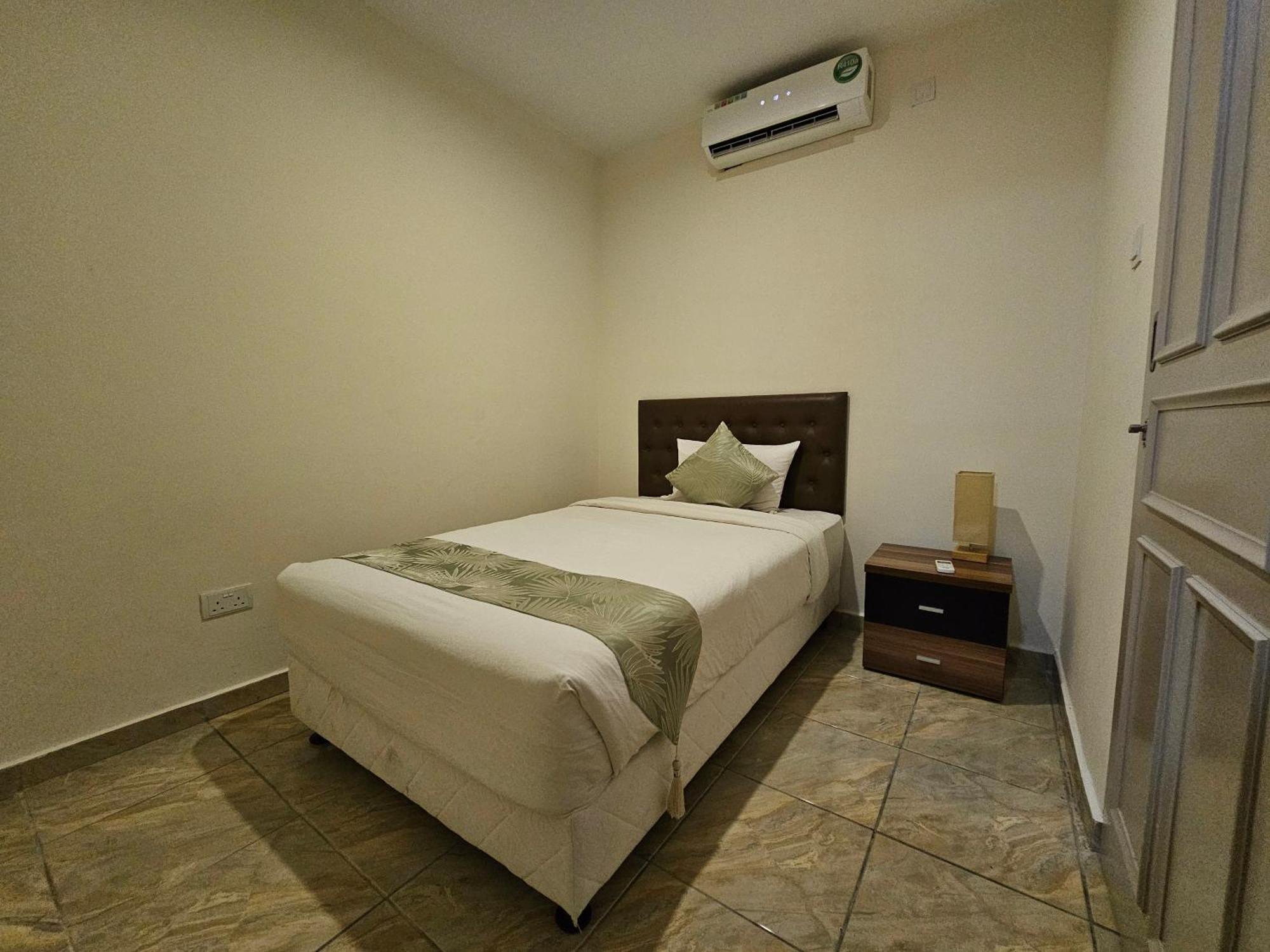 Wafa Hotel & Apartment Kampong Mata Mata Kültér fotó